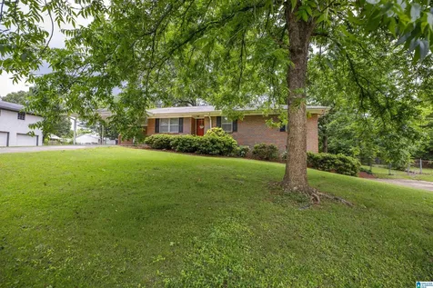 1004 Normandale Circle Bessemer AL 35023