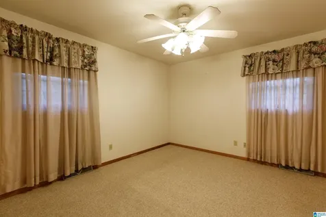 1004 Normandale Circle Bessemer AL 35023