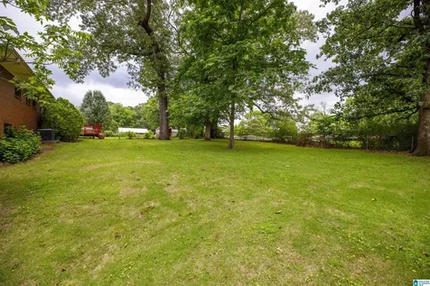 1004 Normandale Circle Bessemer AL 35023