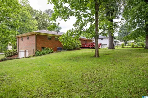 1004 Normandale Circle Bessemer AL 35023