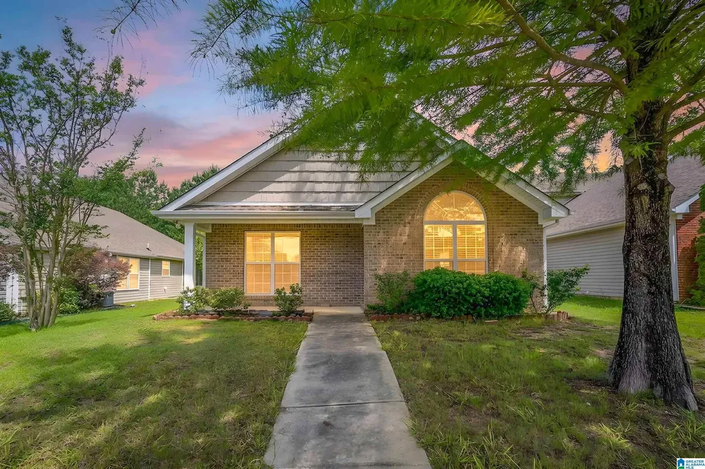 257 Village Drive Calera AL 35040
