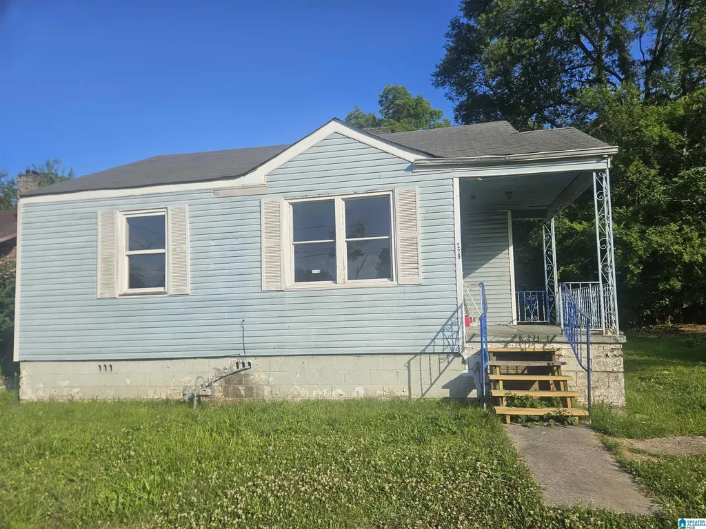 229 16th Avenue W Birmingham AL 35204