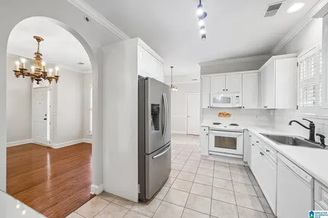 1113 Ashbury Square Hoover AL 35216