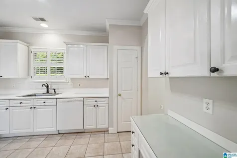 1113 Ashbury Square Hoover AL 35216