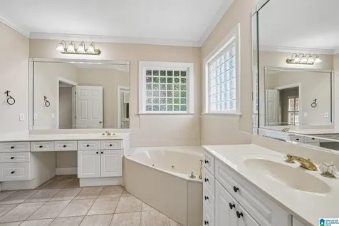 1113 Ashbury Square Hoover AL 35216