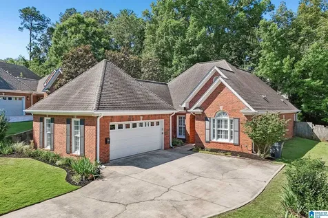1113 Ashbury Square Hoover AL 35216