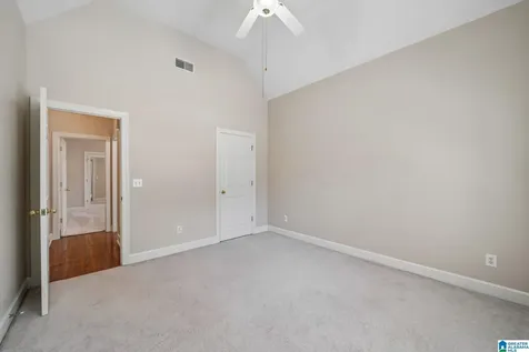1113 Ashbury Square Hoover AL 35216