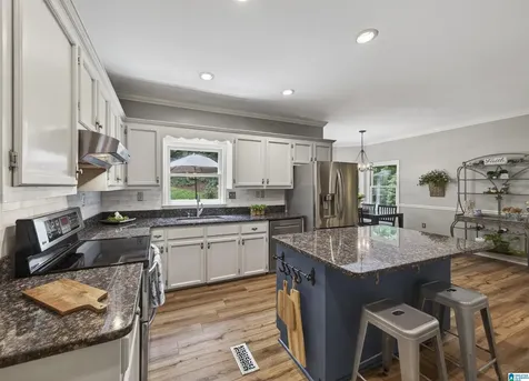 936 Tulip Poplar Lane Hoover AL 35244