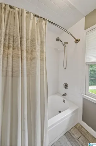 936 Tulip Poplar Lane Hoover AL 35244