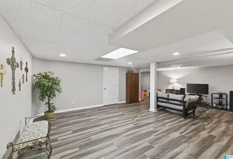 936 Tulip Poplar Lane Hoover AL 35244