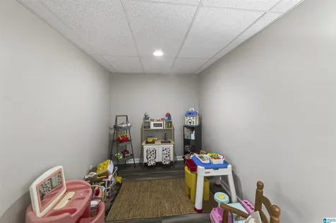 936 Tulip Poplar Lane Hoover AL 35244