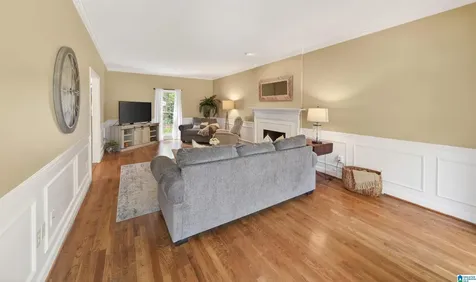 936 Tulip Poplar Lane Hoover AL 35244