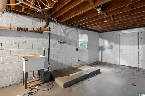408 Crest Drive Fairfield AL 35064
