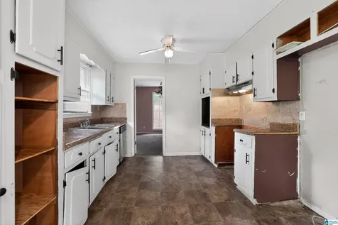 600 Country View Terrace Center Point AL 35215