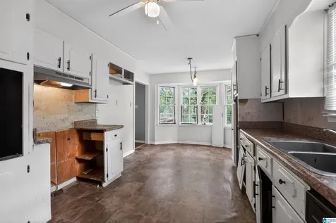 600 Country View Terrace Center Point AL 35215
