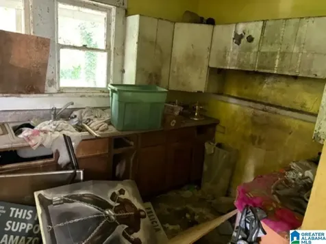 2320 12th Court N Bessemer AL 35020