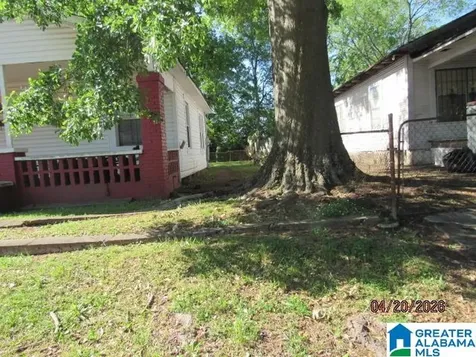 425 58th Street Fairfield AL 35064