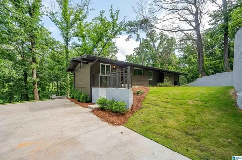 945 Delcris Drive Homewood AL 35226