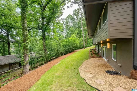 945 Delcris Drive Homewood AL 35226