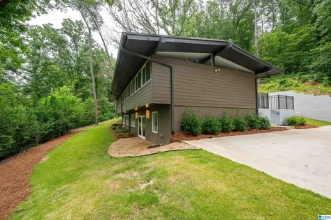 945 Delcris Drive Homewood AL 35226