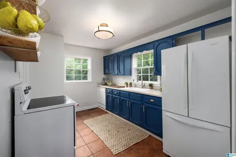 819 Columbiana Road Homewood AL 35209