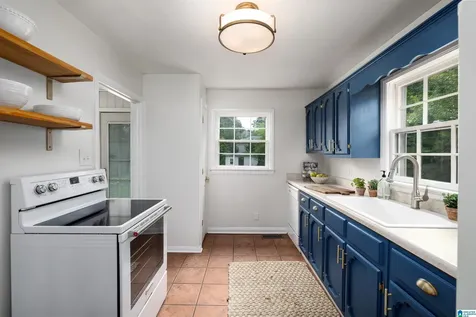 819 Columbiana Road Homewood AL 35209