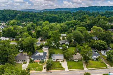 819 Columbiana Road Homewood AL 35209