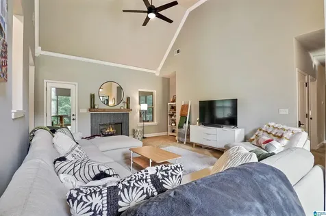 576 Fultonbrook Drive Fultondale AL 35068