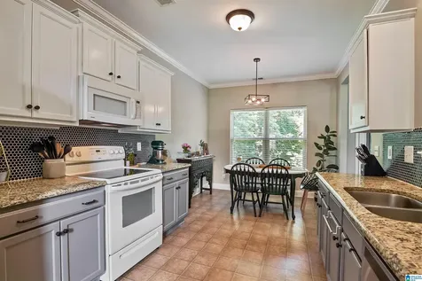 576 Fultonbrook Drive Fultondale AL 35068