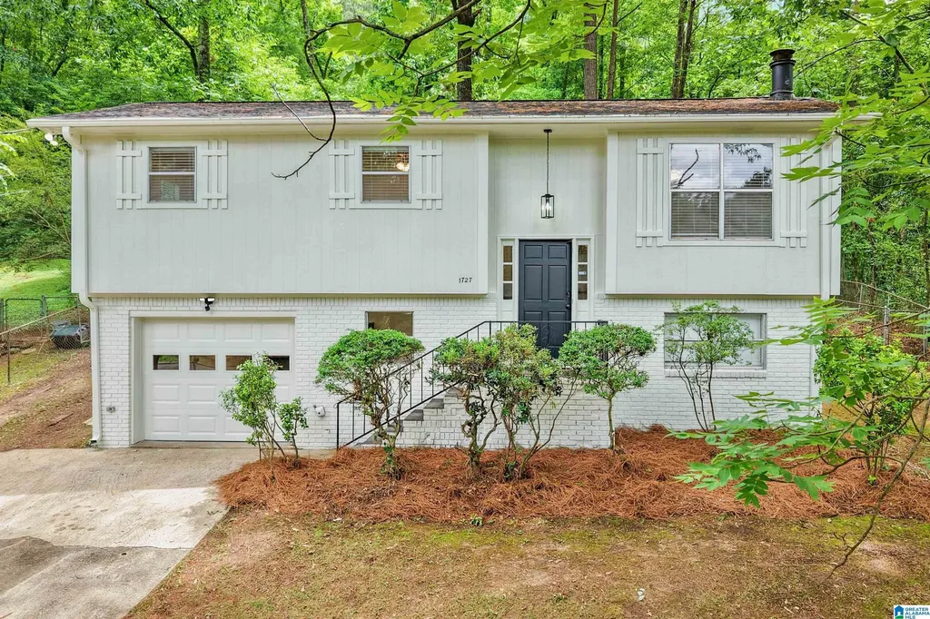 1727 Old Columbiana Road Homewood AL 35216