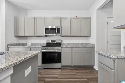 4527 Village Springs Square Fultondale AL 35068