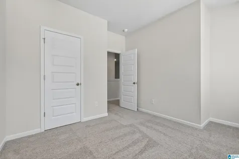 4527 Village Springs Square Fultondale AL 35068