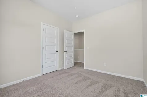 4527 Village Springs Square Fultondale AL 35068