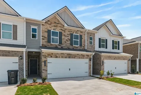 4527 Village Springs Square Fultondale AL 35068