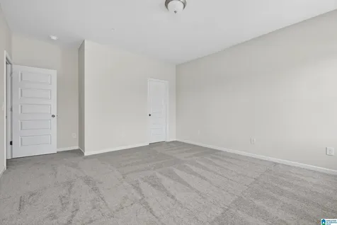 4527 Village Springs Square Fultondale AL 35068