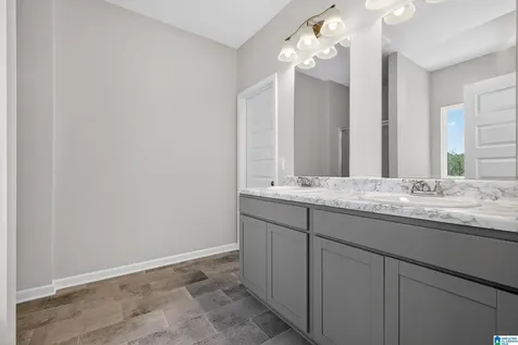 4527 Village Springs Square Fultondale AL 35068