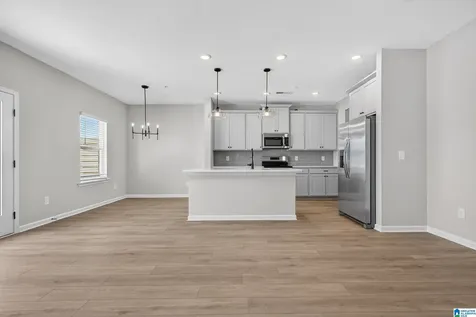 4531 Village Springs Square Fultondale AL 35068