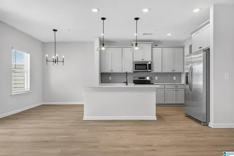 4531 Village Springs Square Fultondale AL 35068