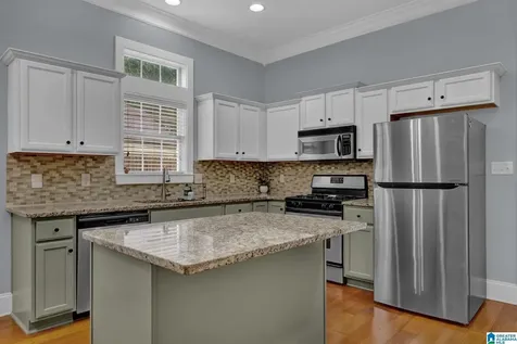 6363 N Clubview Circle Bessemer AL 35022
