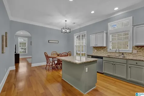 6363 N Clubview Circle Bessemer AL 35022