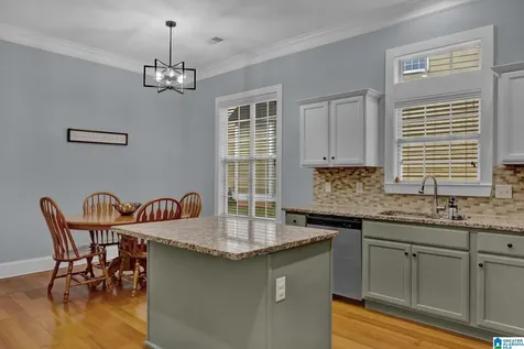 6363 N Clubview Circle Bessemer AL 35022
