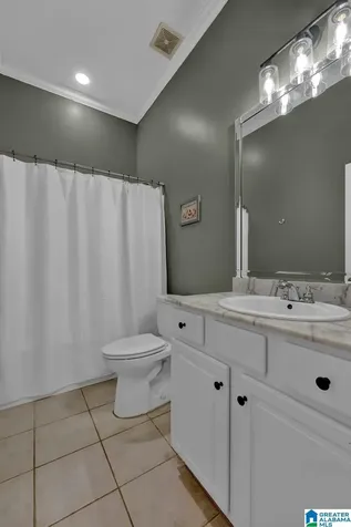 6363 N Clubview Circle Bessemer AL 35022