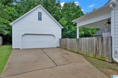 6363 N Clubview Circle Bessemer AL 35022