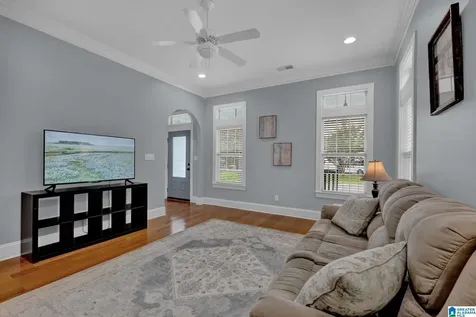 6363 N Clubview Circle Bessemer AL 35022