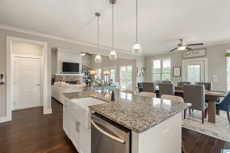 2057 Eagle Point Court Birmingham AL 35242