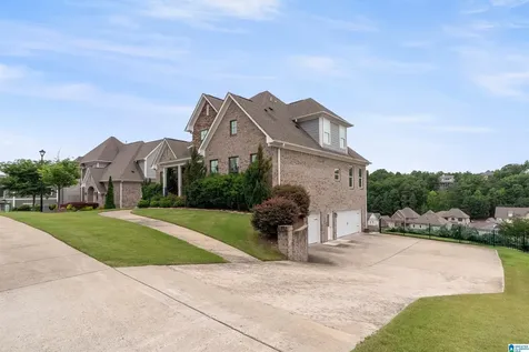 2057 Eagle Point Court Birmingham AL 35242