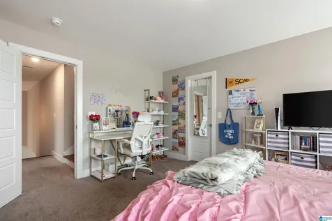 2057 Eagle Point Court Birmingham AL 35242