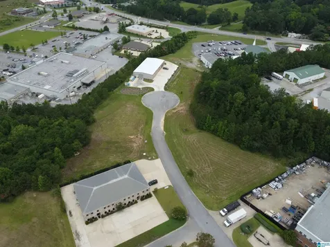 258 Applegate Trace Pelham AL 35124
