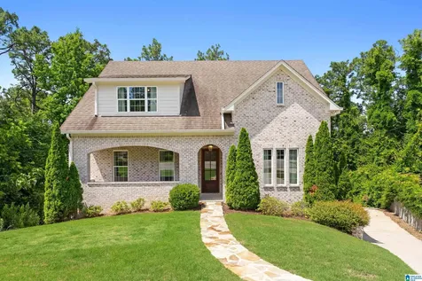 3532 Lynngate Circle Hoover AL 35216