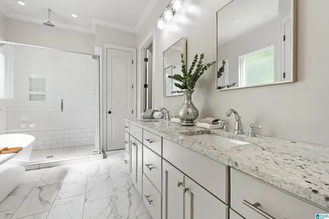 3532 Lynngate Circle Hoover AL 35216